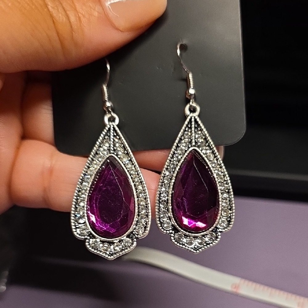 BUNDLE ANY 2, PAY ONE PRICE. Elegant Silver and Pink Teardrop Earrings